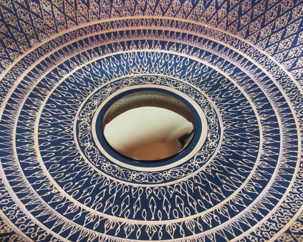 Close-up of Midnight Majesty sink, highlighting the precise golden hand-painted details.