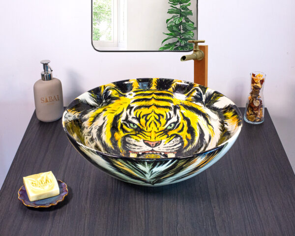 Front view of Jungle Majesty sink with tiger and leaf design.