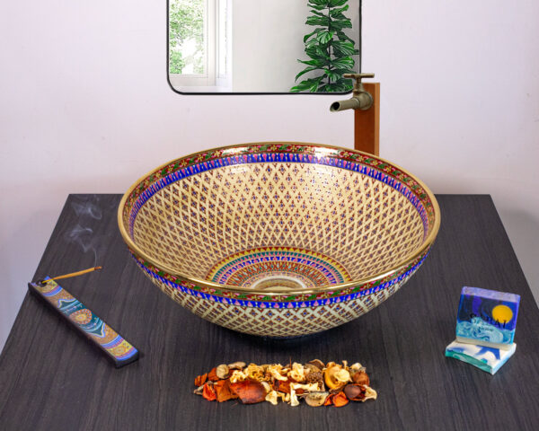 Front view of Royal Weave basin with gold mesh and blue border.